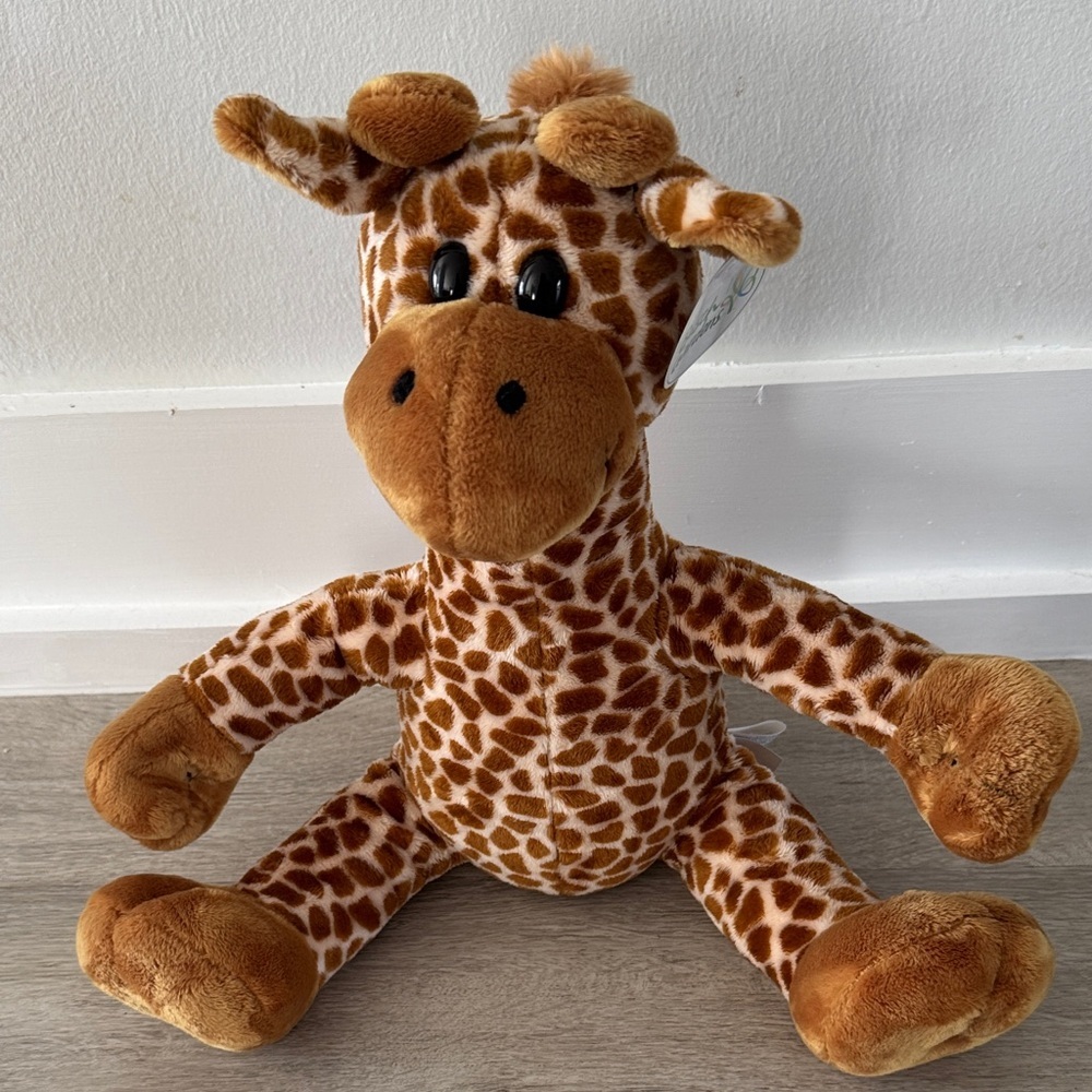 BUSCH GARDENS plush 13" sitting giraffe lovey gift park amusement NEW